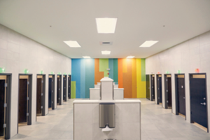 Oct24_Feat_Bathrooms_02 Oct24_Feat_Bathrooms_02